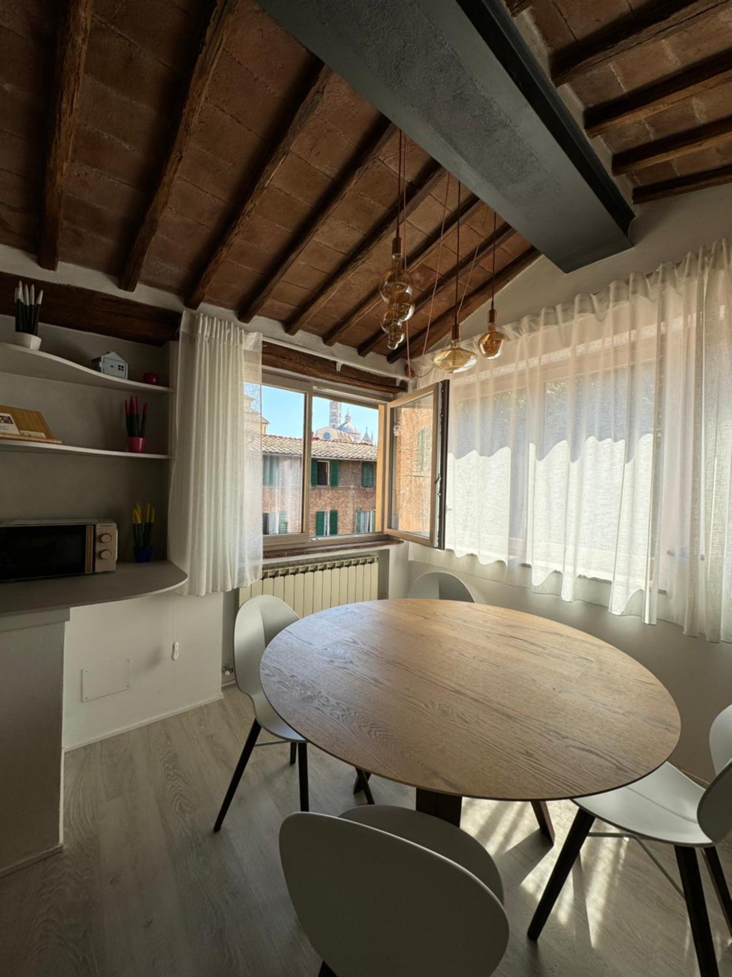 Teresa 91, Appartamento Incantevole Vista Duomo 시에나 외부 사진